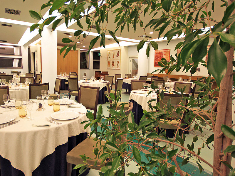 Rada Siri 3 - Restaurant