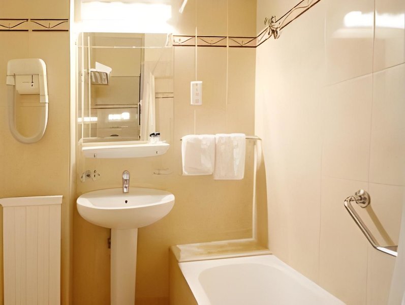 Hotel Palladion Ioannina 1 - Bathroom Example