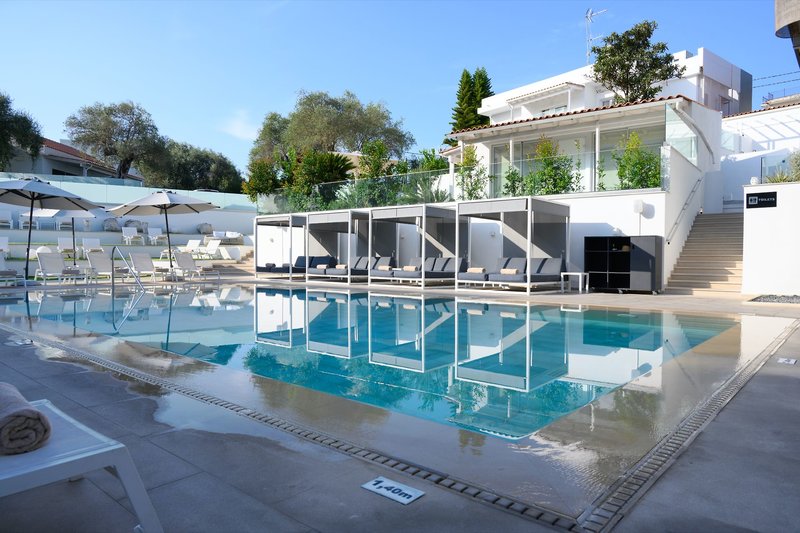 Ray Hotel 2