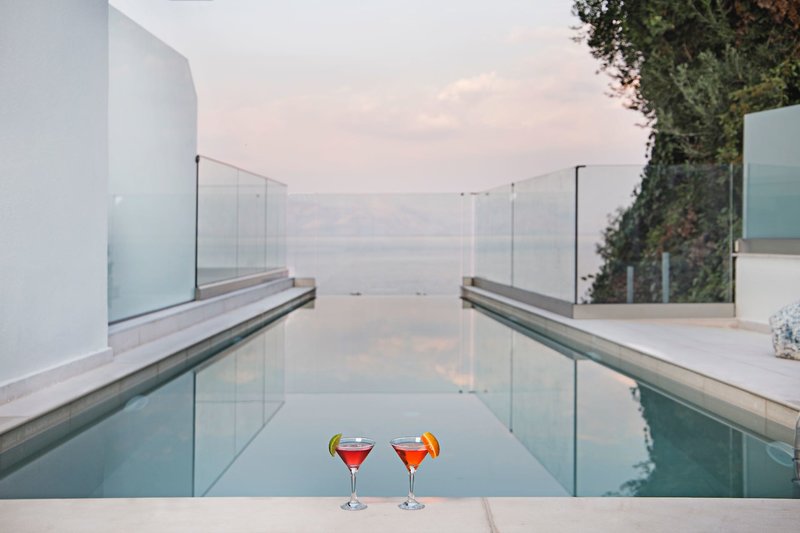 Ray Hotel 10