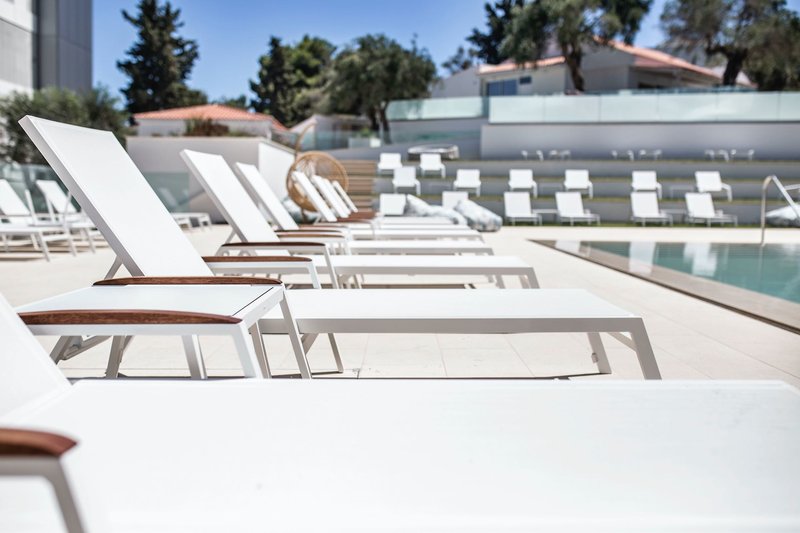 Ray Hotel 19