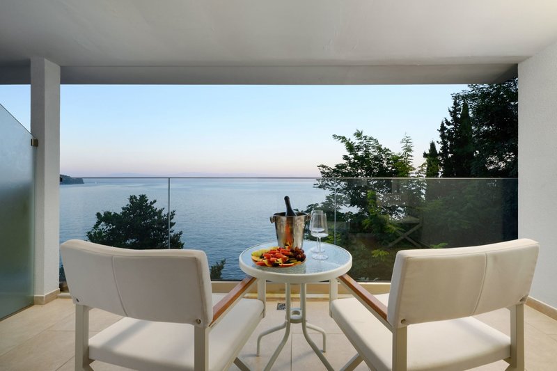 Ray Hotel 26