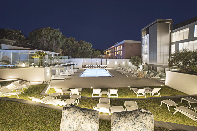 Ray Hotel 3