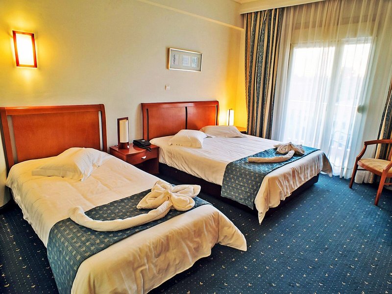 Ambassador Hotel 30