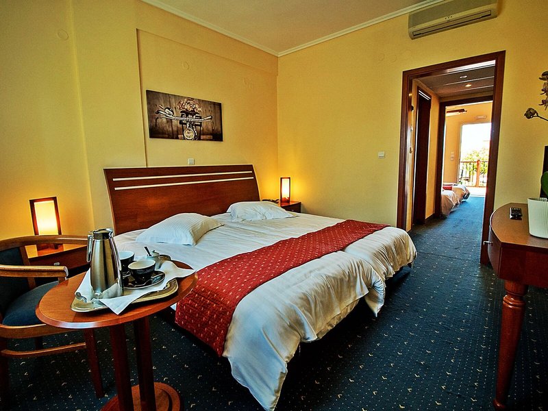 Ambassador Hotel 34