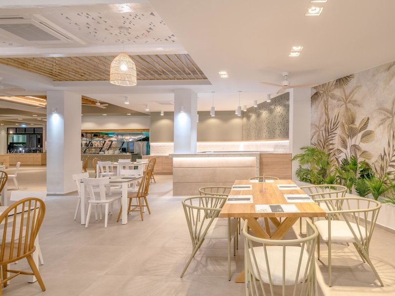 Iolida Beach 40