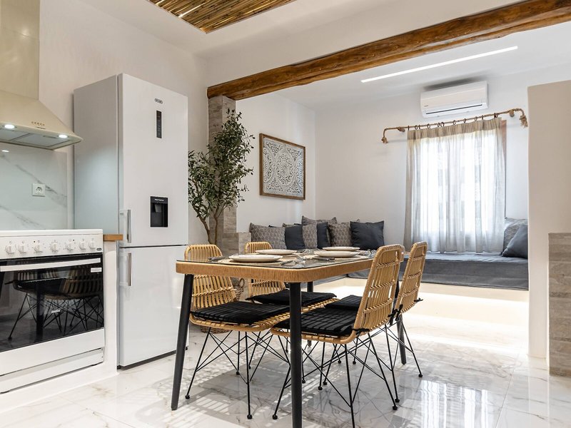 Naxian Serenity Suites 13