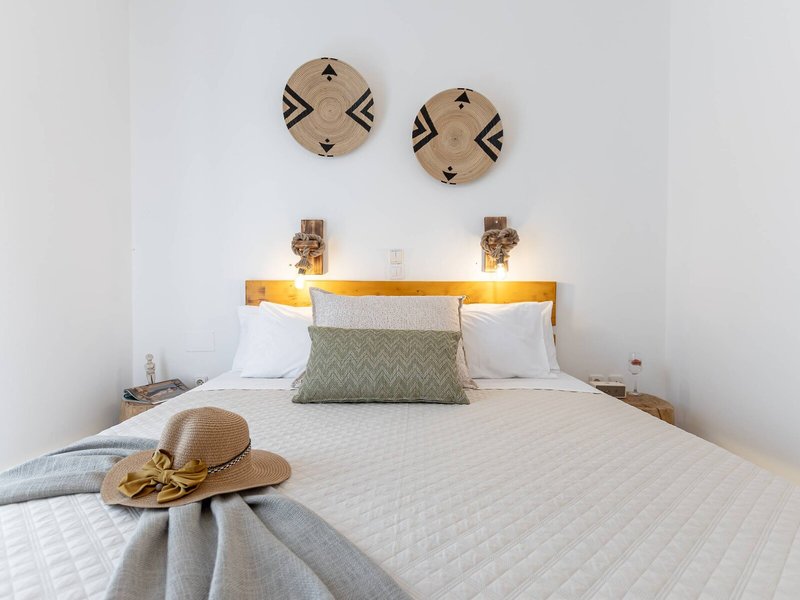 Naxian Serenity Suites 22