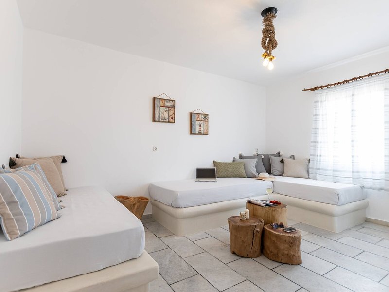 Naxian Serenity Suites 24