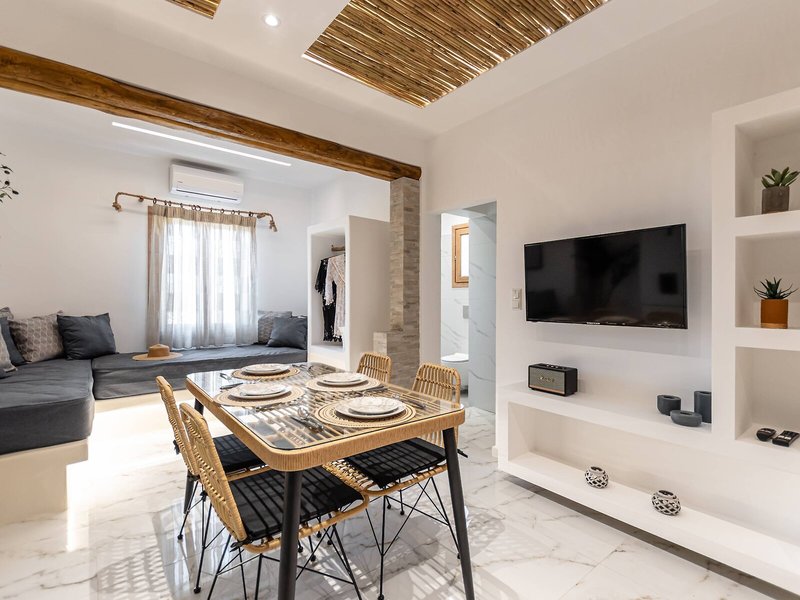 Naxian Serenity Suites 27
