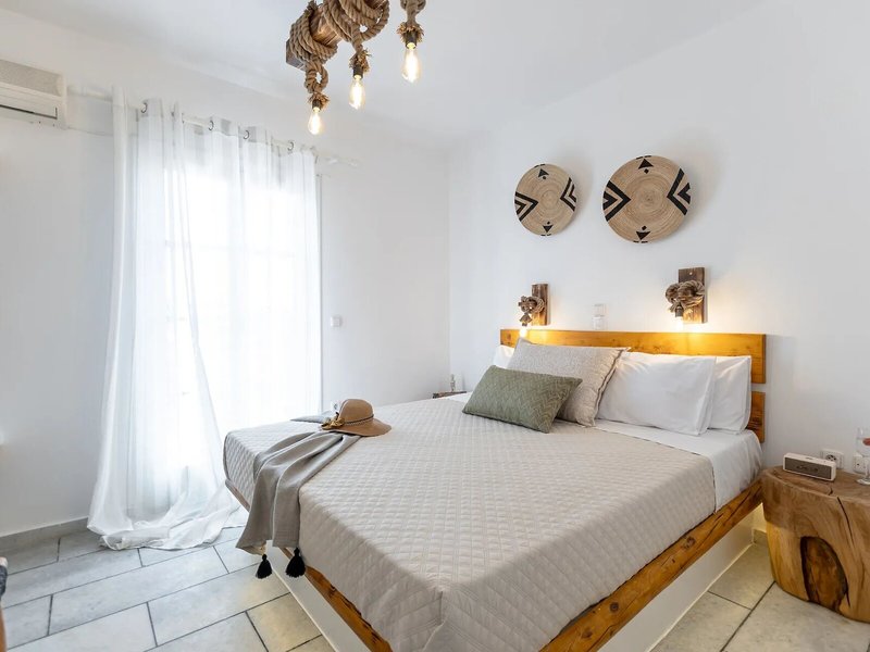 Naxian Serenity Suites 29