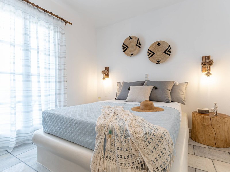 Naxian Serenity Suites 30