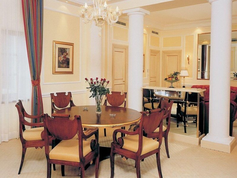 Grande Albergo delle Rose 33