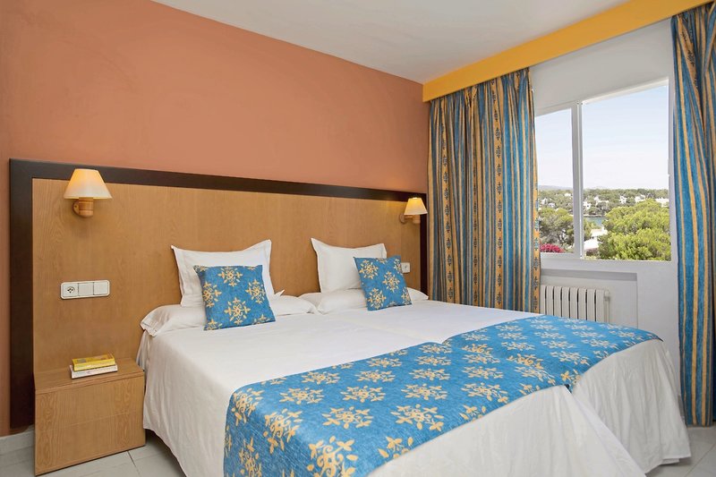 Gavimar La Mirada Club Resort 3 - Room Example