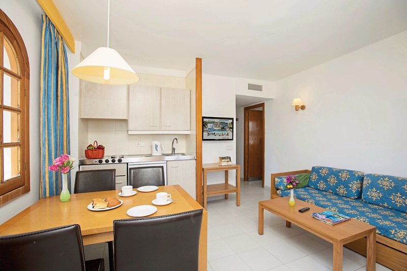 Gavimar La Mirada Club Resort 5 - Room Example