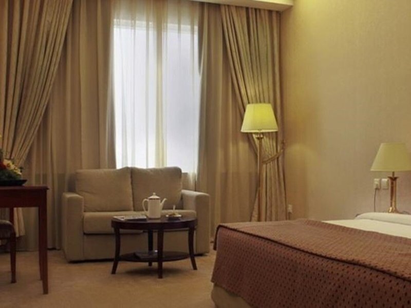 Gloria Hotel & Suites 21
