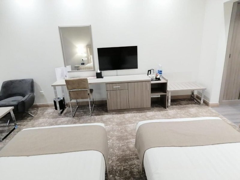 Gloria Hotel & Suites 34