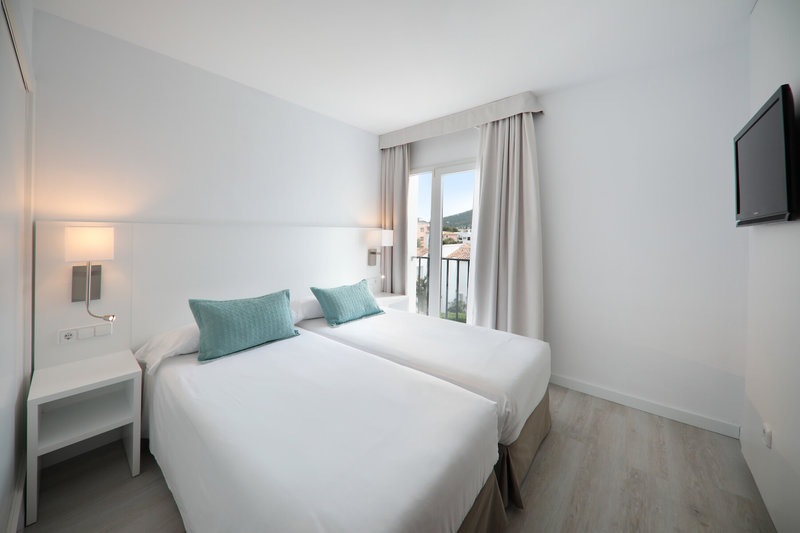 La Pérgola Aparthotel 9