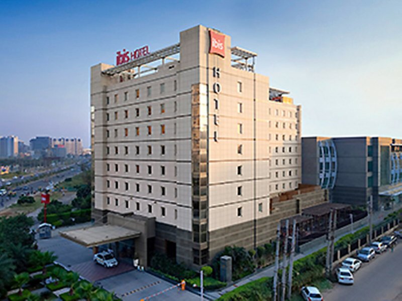 ibis Gurgaon Golf Course Road Hotel 1
