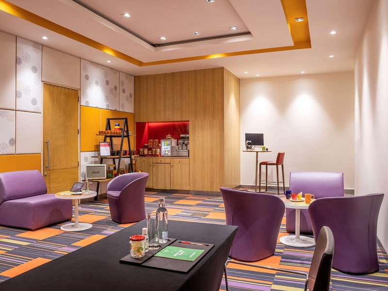 ibis Gurgaon Golf Course Road Hotel 16
