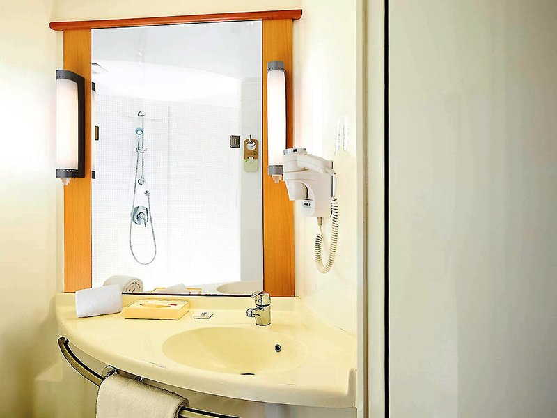 ibis Gurgaon Golf Course Road Hotel 35