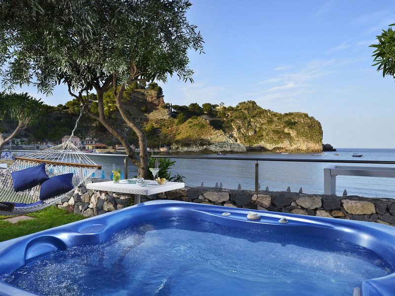 La Plage Resort 6