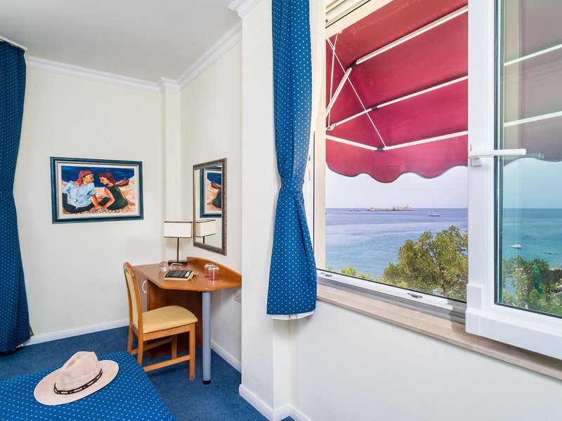 Boutique & Beach Hotel Villa Wolff 44