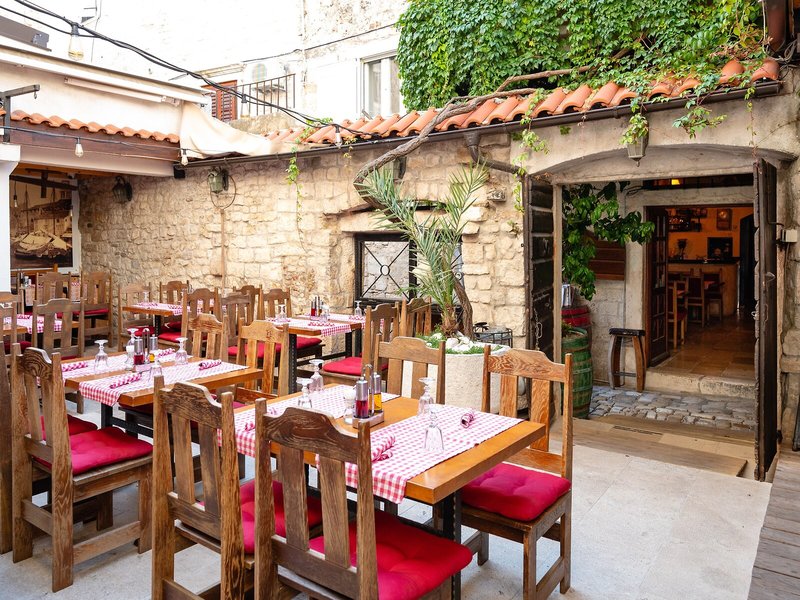 Heritage Hotel Tragos Trogir 13