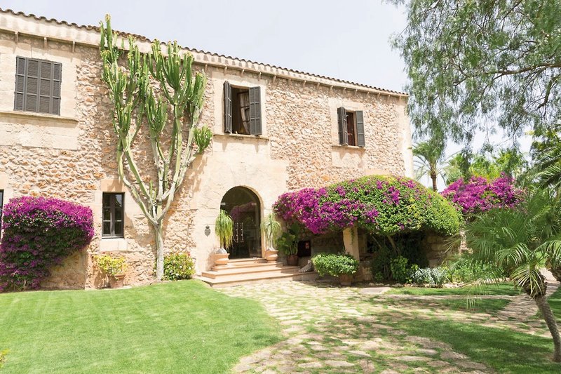 Rotana La Reserva 22