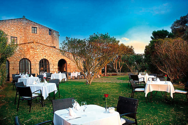 Rotana La Reserva 33
