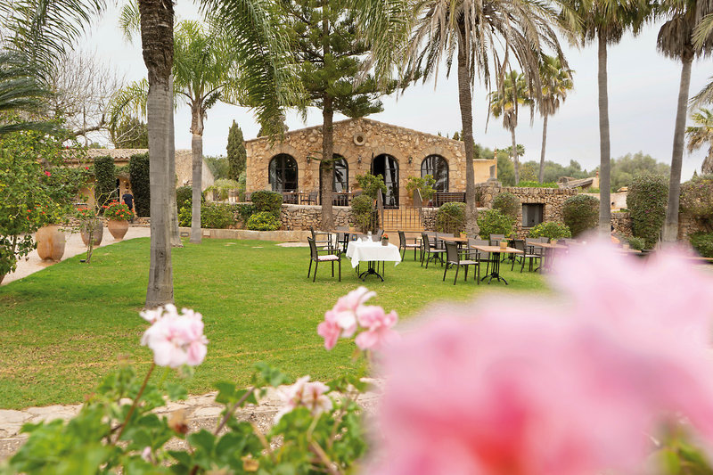 La Reserva Rotana 29