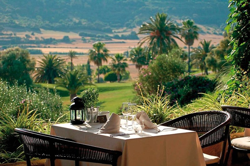 La Reserva Rotana 39