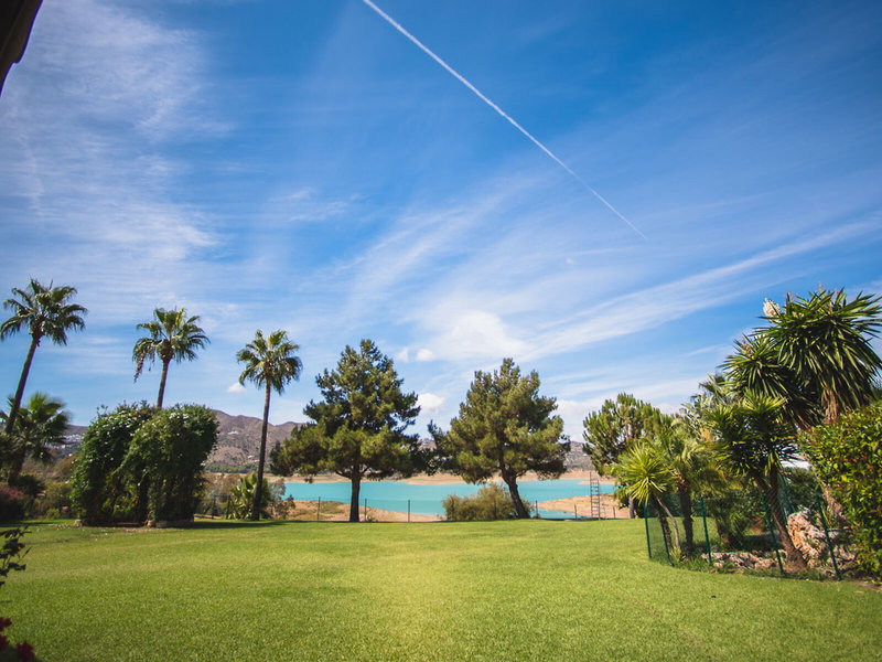 B Bou Hotel La Vinuela Boutique& Spa 4