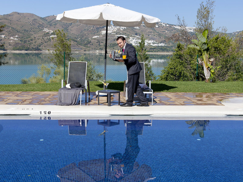 B Bou Hotel La Vinuela Boutique& Spa 9