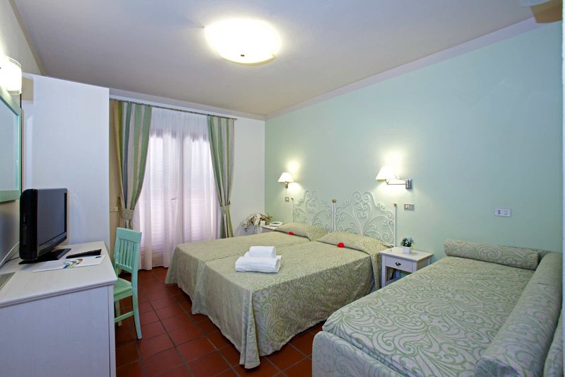 Blu Hotel Laconia Village 9