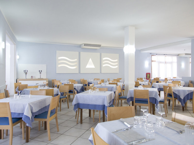 Blu Hotel Laconia Village 9