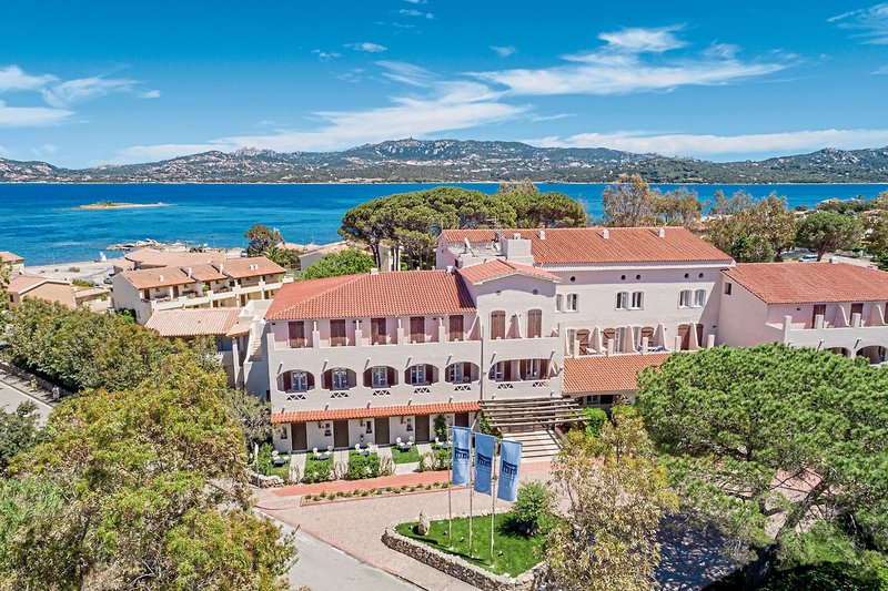 Blu Hotel Laconia Village 1