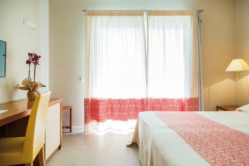 Blu Hotel Laconia Village 19