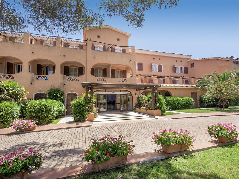 Blu Hotel Laconia Village 9