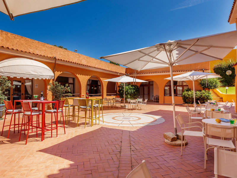 Blu Hotel Laconia Village 8