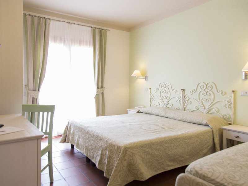 Blu Hotel Laconia Village 14