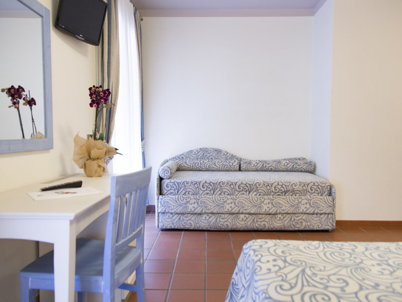 Blu Hotel Laconia Village 18
