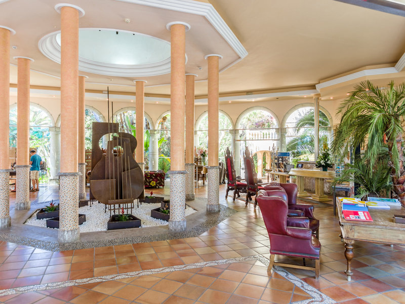 Lago Garden Apartsuites & Spa 7