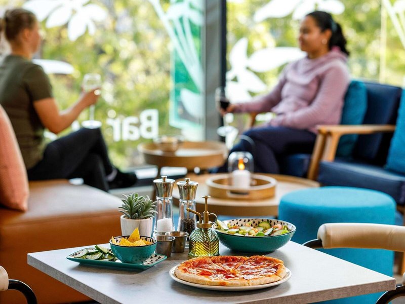 Travelodge London Heathrow Central 17 - Restaurant