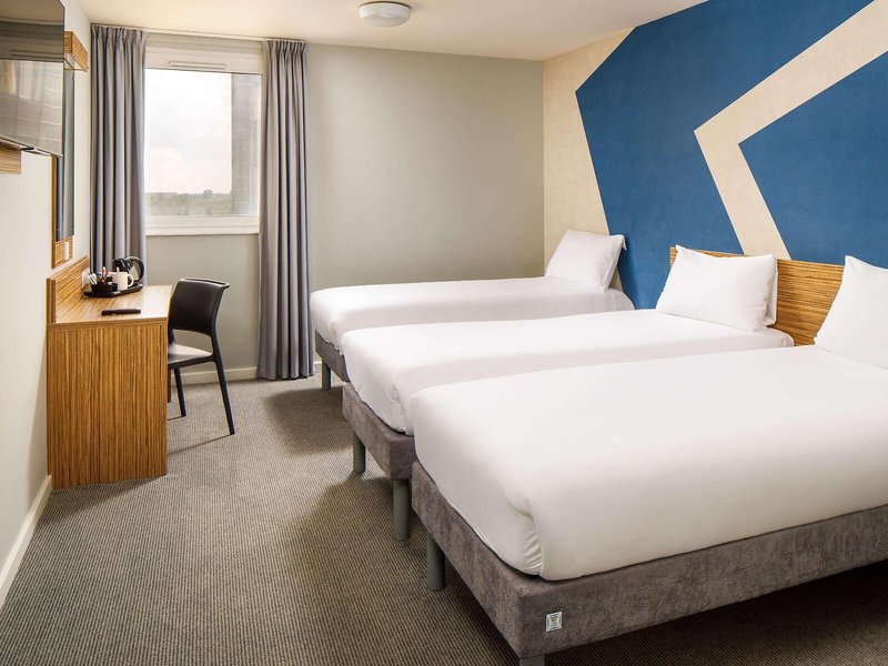 Travelodge London Heathrow Central 20 - Room Example