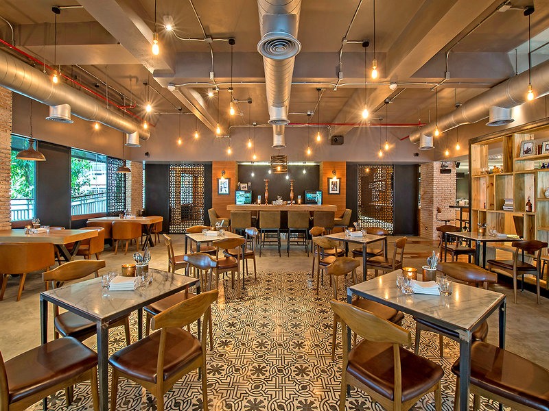 Outrigger Laguna Phuket Beach Resort 4