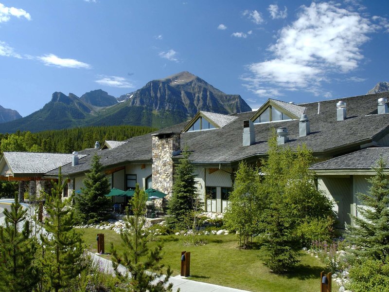 Lake Louise Inn 2