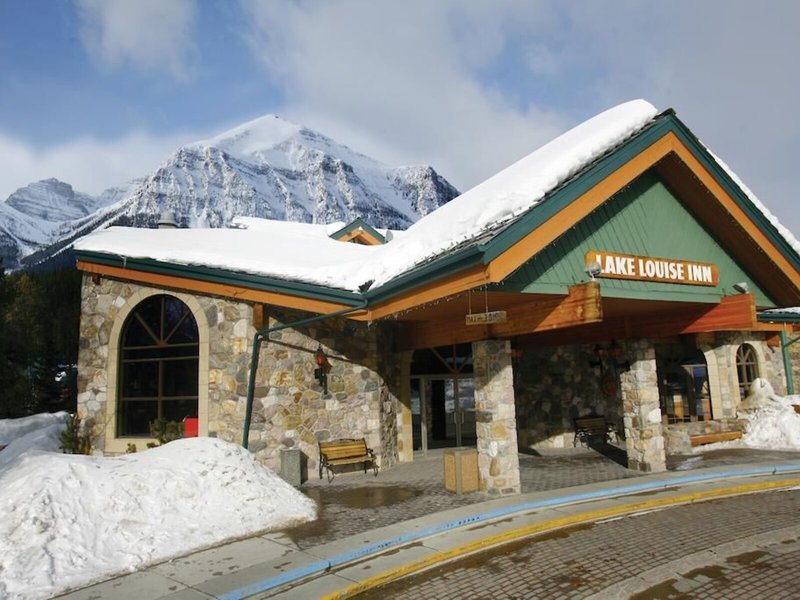 Lake Louise Inn 5