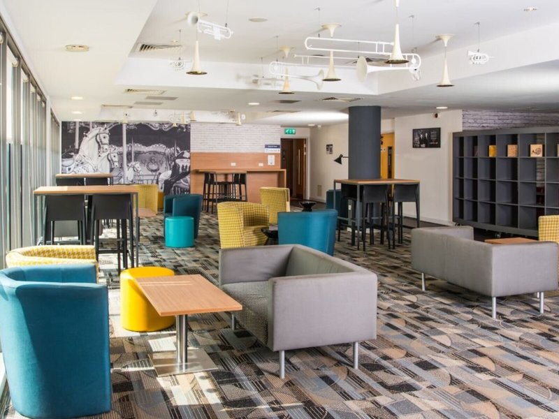 Hotel Ibis Styles Haydock 10 - Bar