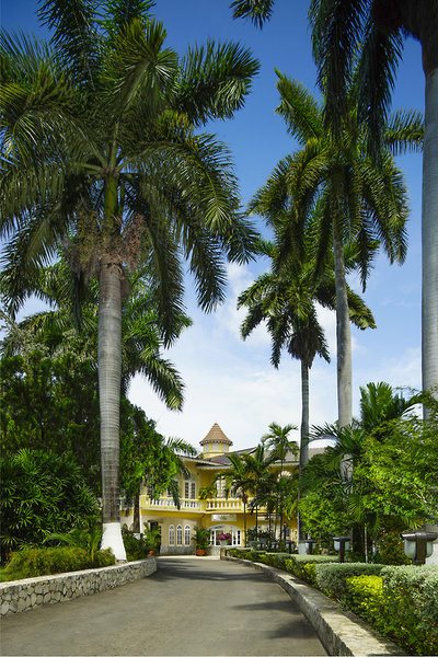 SeaGarden Beach Resort 1
